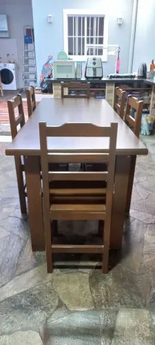 Conjunto de mesa com 6 cadeiras usado