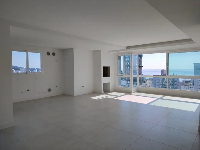 Apartamento no Edifício Camboas Residence à venda em Balneário Camboriú
