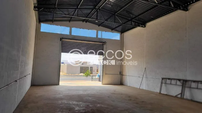 Barracão à venda, Residencial Lago Azul - Uberlândia/MG