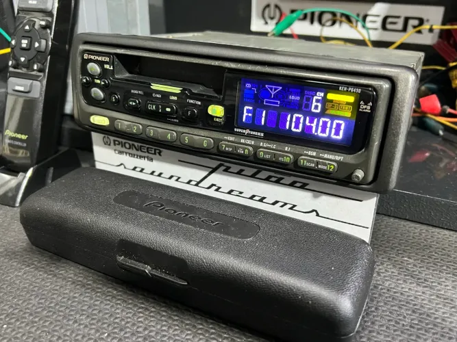 Pioneer KEH P6450 LED E BLUETOOTH