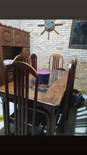 Mesa de madeira pura com 6 cadeiras