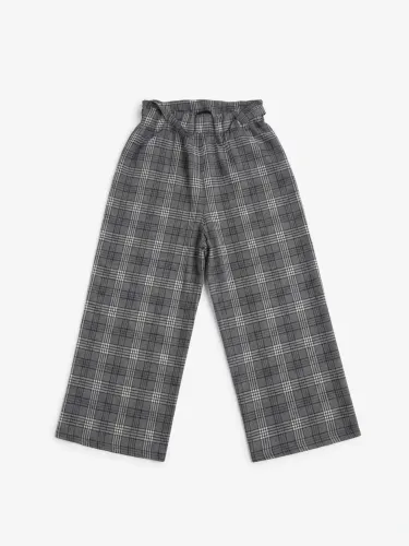 Calça de alfaiataria xadrez com cinto