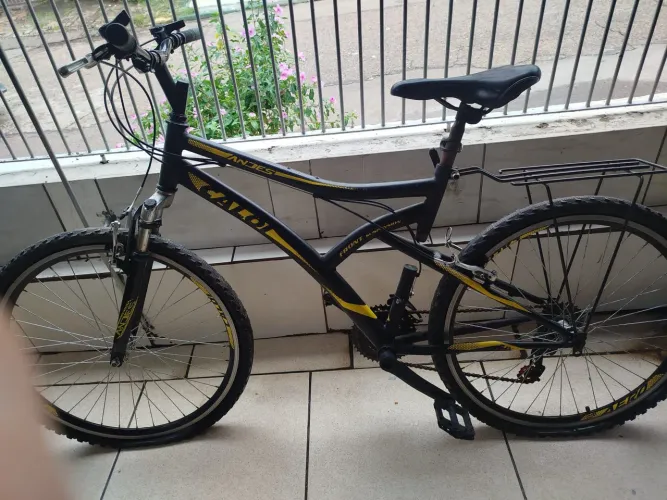 Bicicleta aro 26" Caloi Andes freio V-Brake 21 marchas.