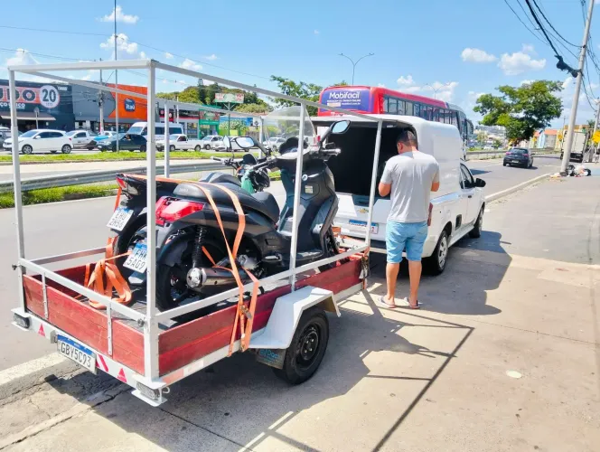 Fretes e guincho para motos