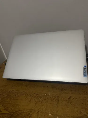 Notebook Lenovo Ideapad 1 R3-7320U 4GB 256GB SSD