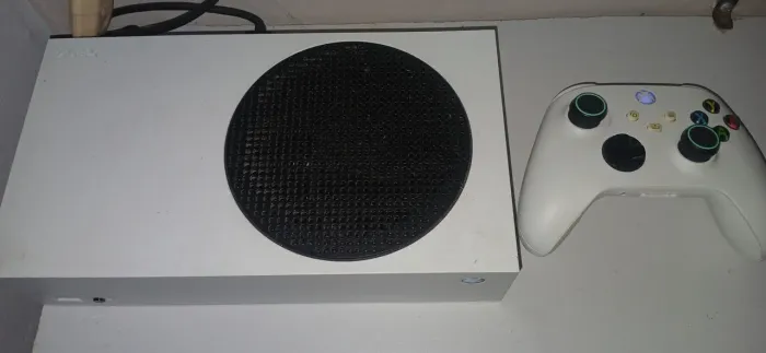 Xbox serie S Semi Novo ( super Cuidado )