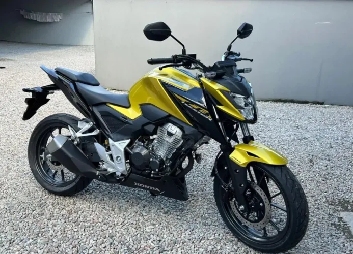 Moto Honda CB 300f Twister c/ ABS 