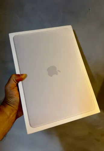MacBook Neo 13Pol. 8GB | 256GB (Lacrados)