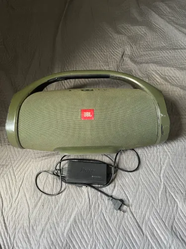 JBL a Boombox 1