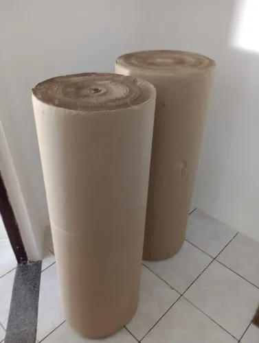 Papelão Ondulado - Folha de papelão ondulado, Bobina de papelão ondulado, Salva Piso