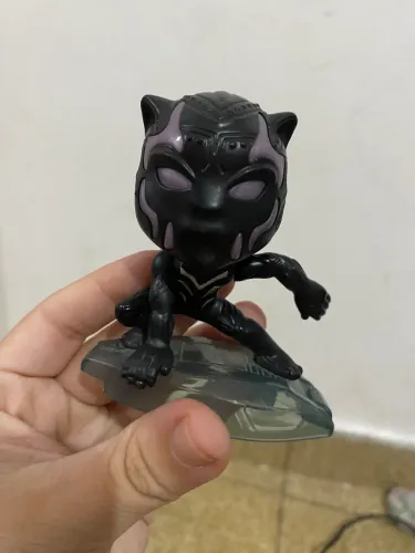 Boneco Black Panther Agachado - Marvel
