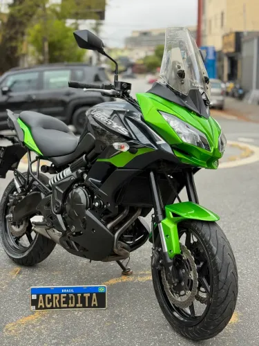 Versys 650 ( POSSUI PASSAGEM LEILÃO )