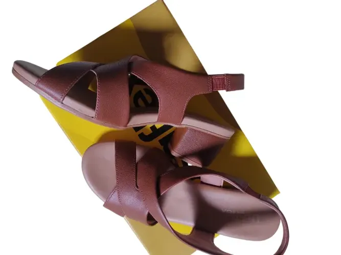 Sandália Feminina Salto Bloco Marrom Usaflex - Tam. 36