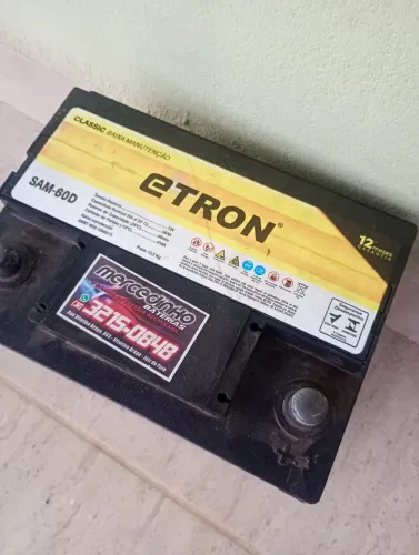 Vendo bateria carro e som automotivo