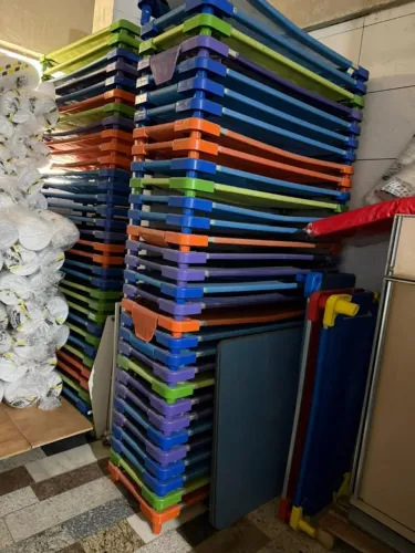 Camas empilháveis infantis para creche/escolinha