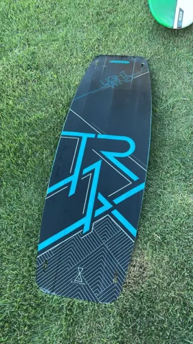 Prancha de Kitesurf 140x44.5cm tracx f-one wood core