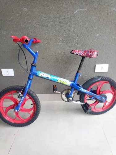 Doação bicicleta infantil crianças de 3 a 8 anos