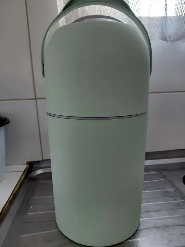 Lixeira higiênica quarto de bebê 
