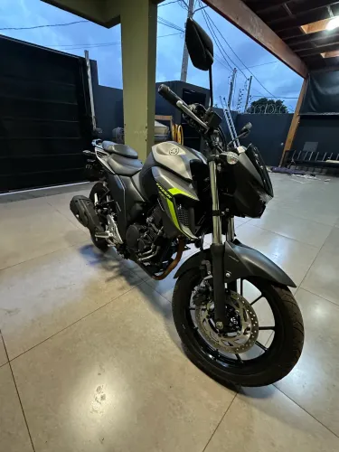 Fazer 250