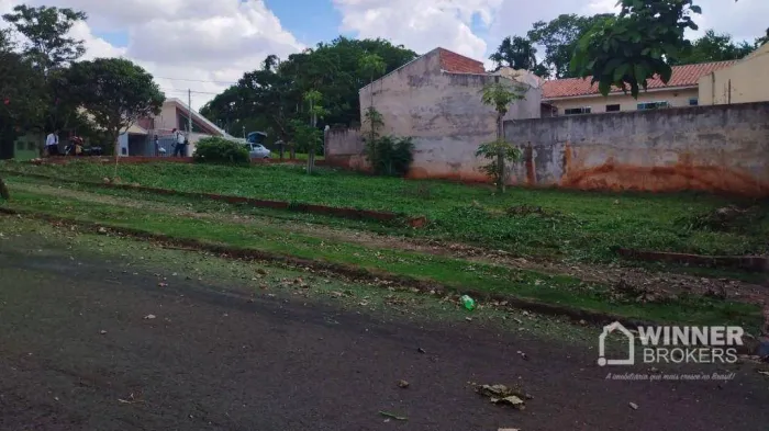 Terreno à venda, 360 m² por R$ 350.000,00 - Loteamento Sumaré - Maringá/PR