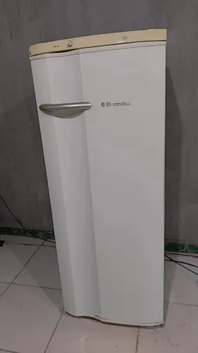 Geladeira Electrolux , Entrego