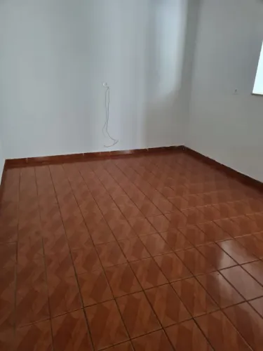 Aluga casa