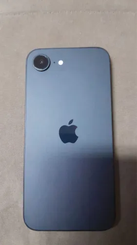 iPhone 16e