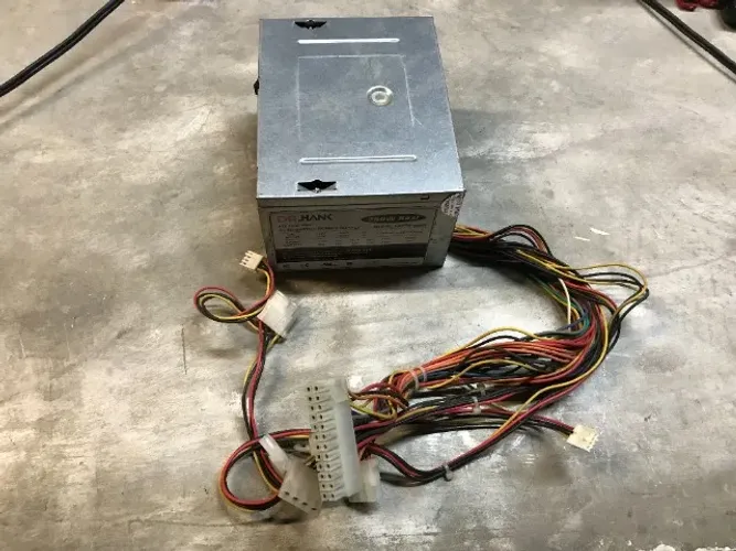 Fonte DR.HANK PX/PW-250W 24pinos 250w Sata ATX