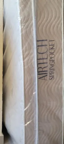 Colchão novíssimo nunca usado 700 reais a VISTA 