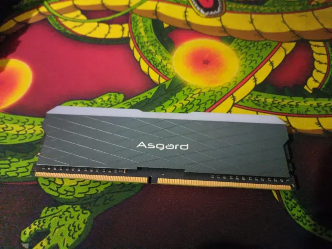 Memória Ram RGB 16gb Argard<br>DDR4<br>FREQUÊNCIA 3200MHZ<br>R$ 700,00