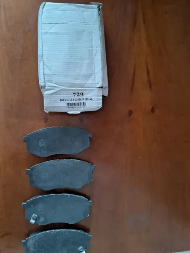 Par de Pastilhas de freio dianteiras  para Hyundai IX-35 2.0