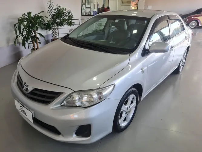Toyota Corolla GLI 1.8 Flex 16V Aut. 2012