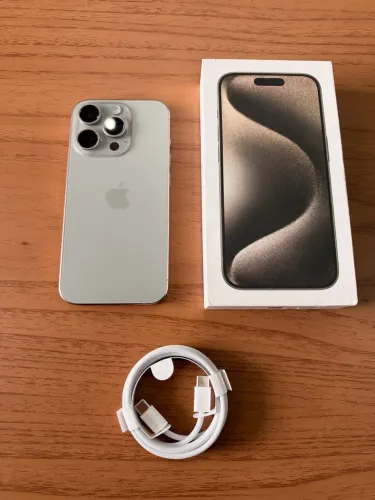 iPhone 15 pro 128gb bateria 84%