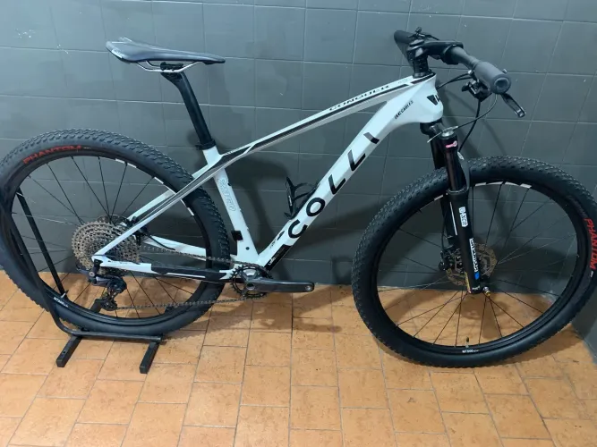 COLLi CONQUER CARBON Shimano Deore12v