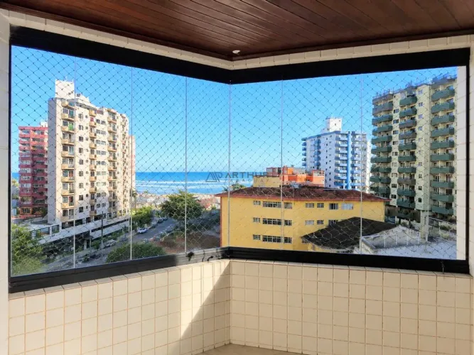 Apartamento à venda na Tupi em Praia Grande com 1 dormitório, 1 banheiro, 1 vaga