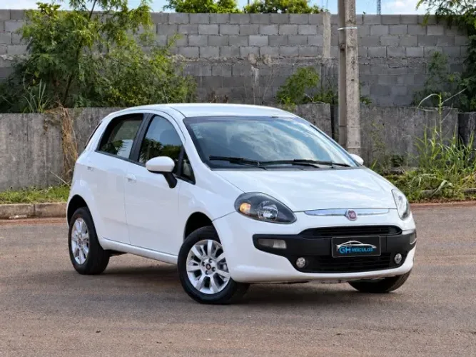 Fiat Punto Attractive 1.4 Fire Flex 8V 5P 2015