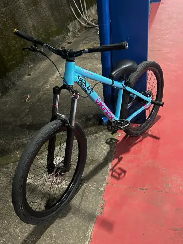 Vendo bike viking tuff 38 gancheira horizontal preço a negociar