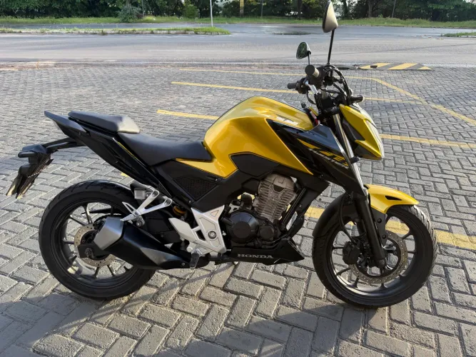 CB 300F 2023 ACEITA CARTÃO ATÉ 18X FINANCIA