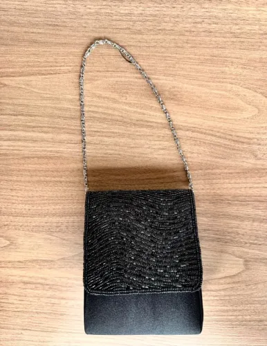 Bolsa de festa preta, estilo clutch