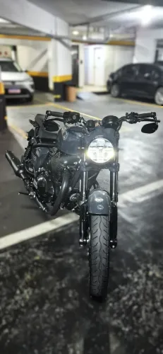 Royal Enfield SHOTGUN 650 - Moto praticamente 0KM