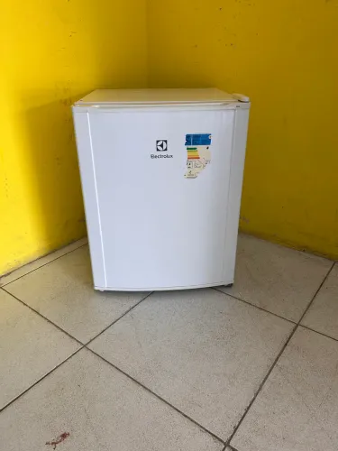 Frigobar Electrolux 80 Litros