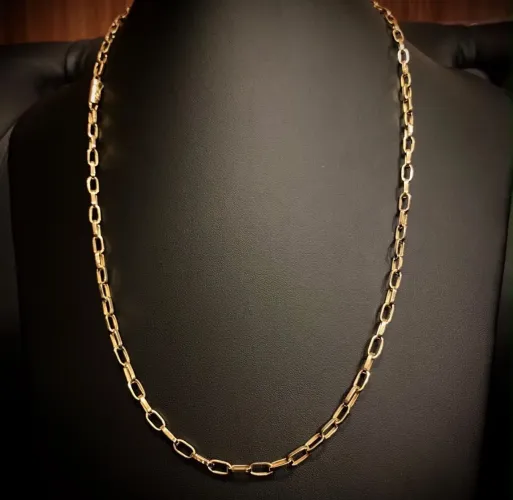 Corrente Cartier Alongado em Ouro 18k 750