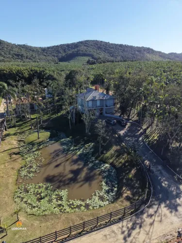 Chácara com 2670m², ampla casa e lagoa - Bairro Nossa Senhor da Conceição, em Ba