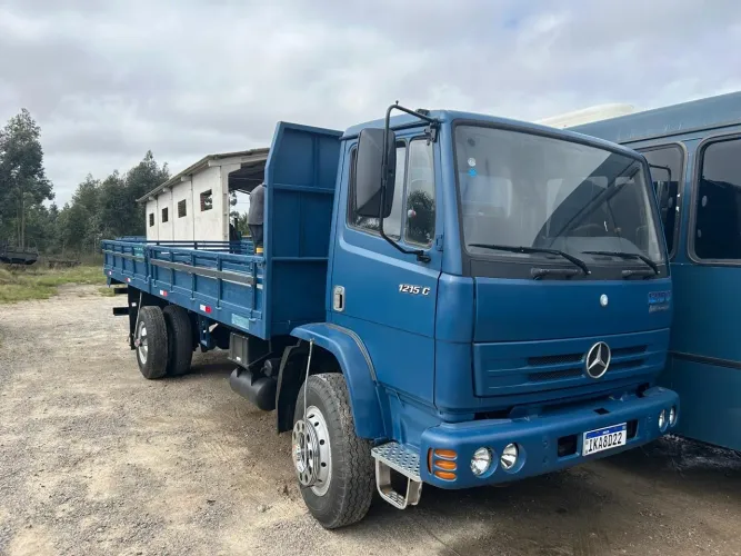 Mercedes benz 1215 aeronáutica