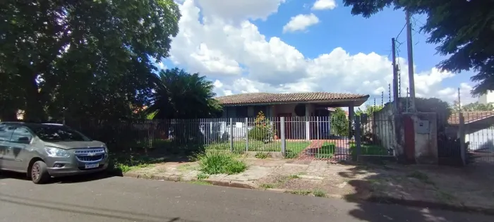 Maringá-Pr, Zona 05, terreno 785 m2,com contrução 208 m2 , R$ 1.500.000,00
