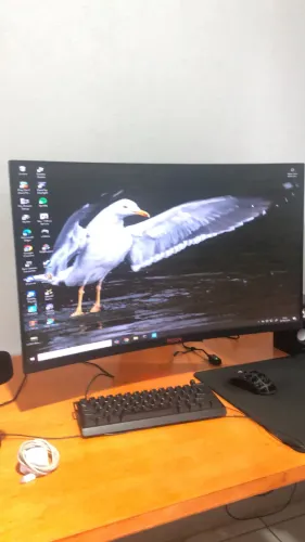 Monitor AOC AGON Curvo 32 165hz
