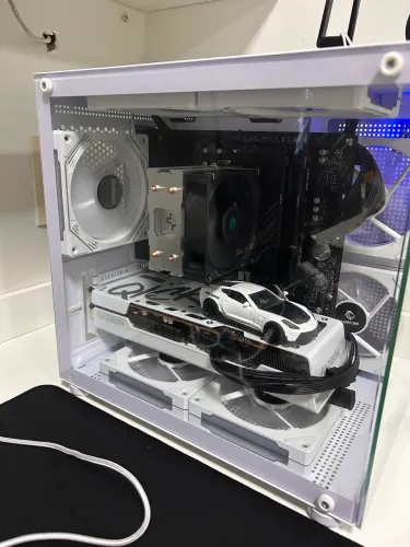 PC GAMER RODA TUDO