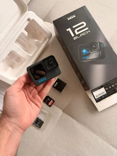 GoPro Hero 12 Black 5.3K + Kit de Acessórios | Excelente Estado