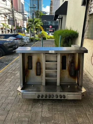 Churrasqueira Grega a gás Reforçada Dois espetos.