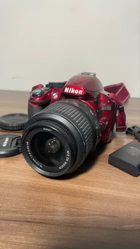 Câmera DSLR Nikon D3100 Vermelha (Edição Especial) + Lente 18-55mm VR